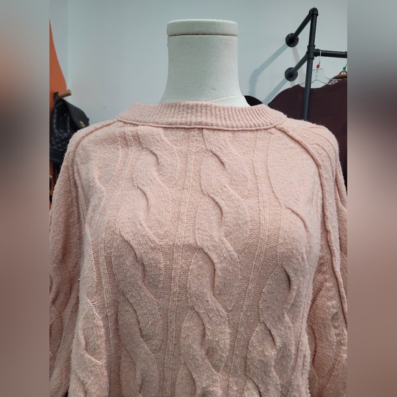 Aerie Pink Cable Knit Oversized Sweater - Picture 2 of 7